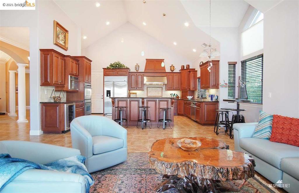 DELTA WATERFRONT ACCESS - Residential