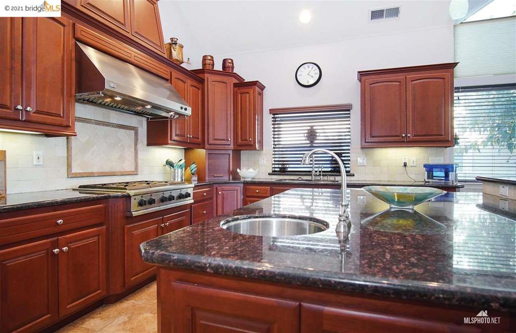 DELTA WATERFRONT ACCESS - Residential