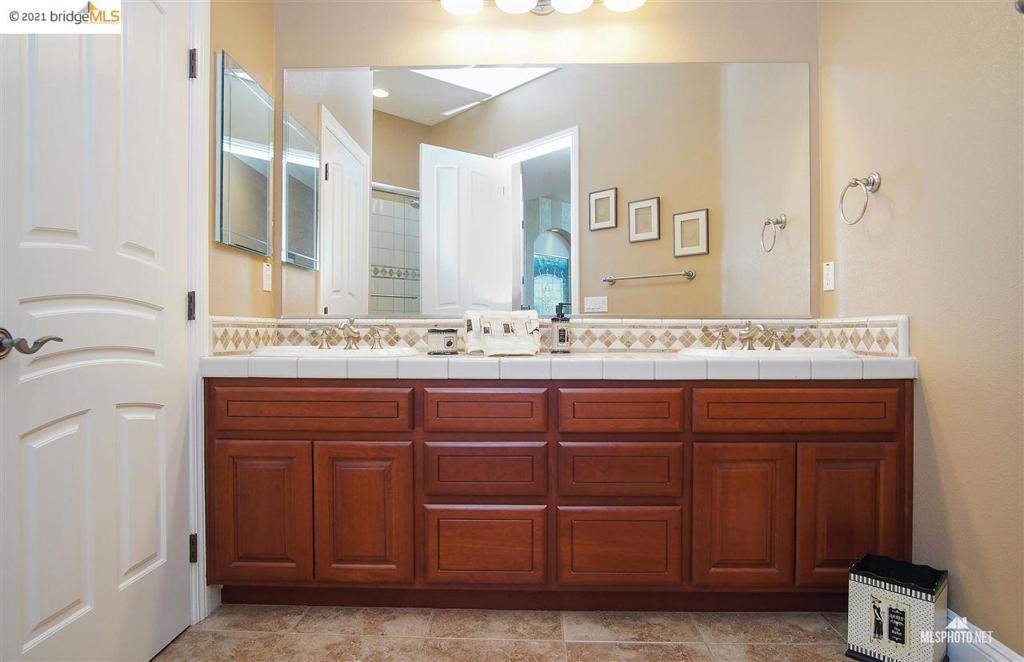 DELTA WATERFRONT ACCESS - Residential