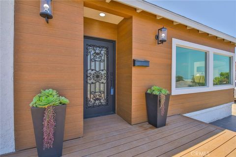 Tiny photo for 204 Via Colusa, Redondo Beach, CA 90277 (MLS # PW25244888)