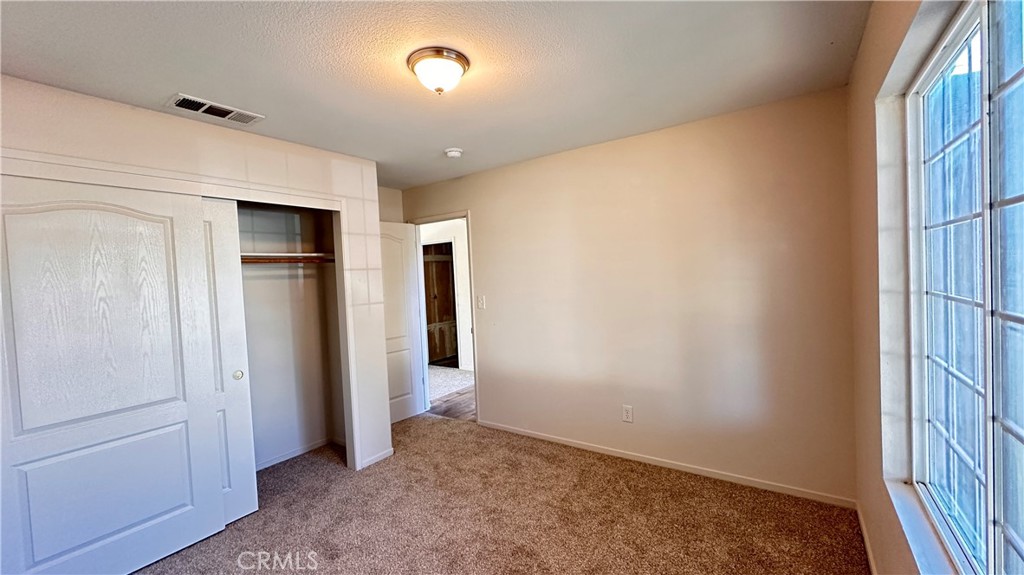 2125 W Antley