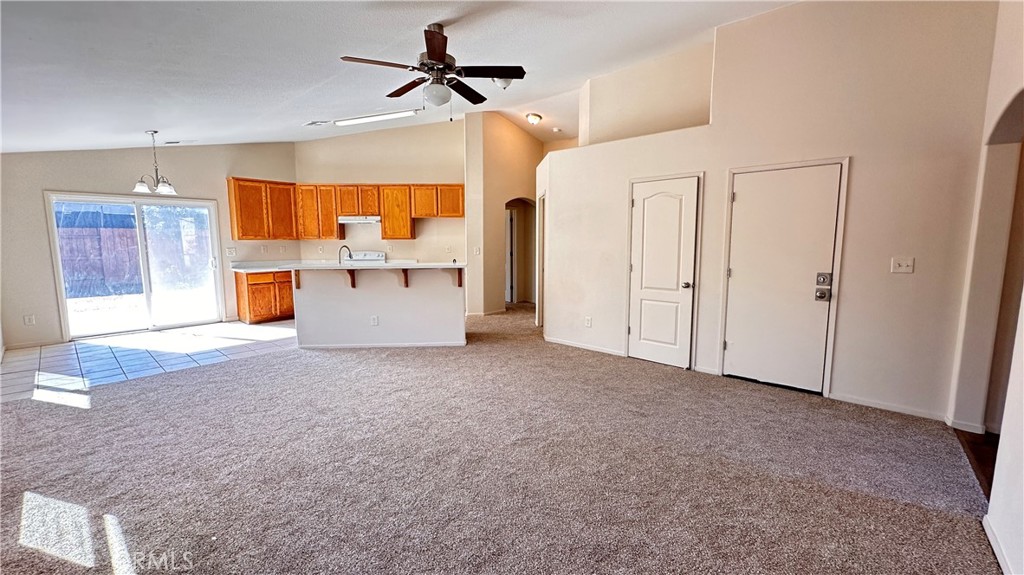 2125 W Antley