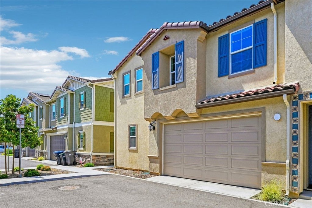 7348 Lunaria Lane