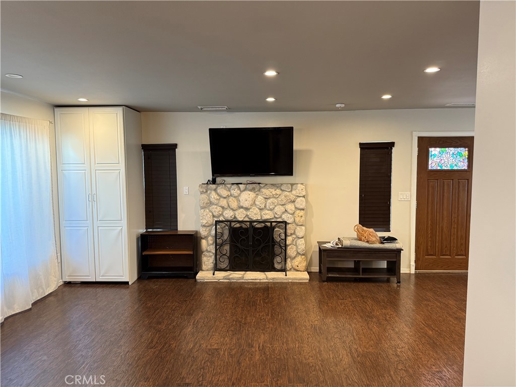North Long Beach (NLB) - Residential Lease