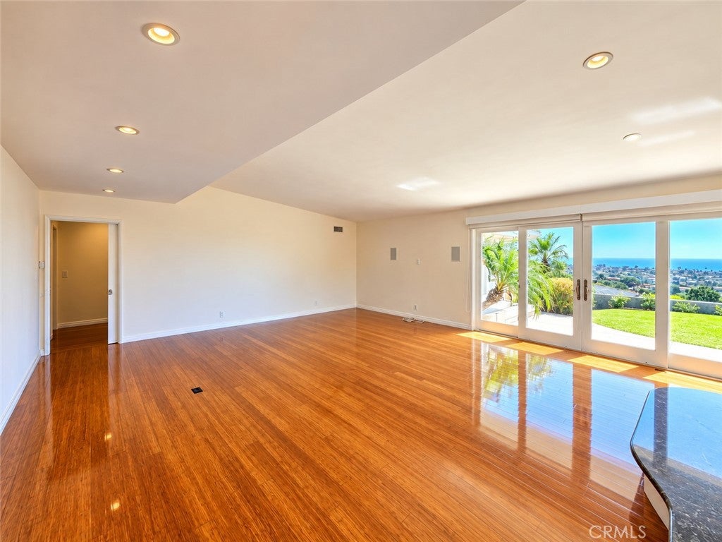 Photo of 1156 Las Pulgas Pl, Pacific Palisades, CA 90272 (MLS # SR26216520)