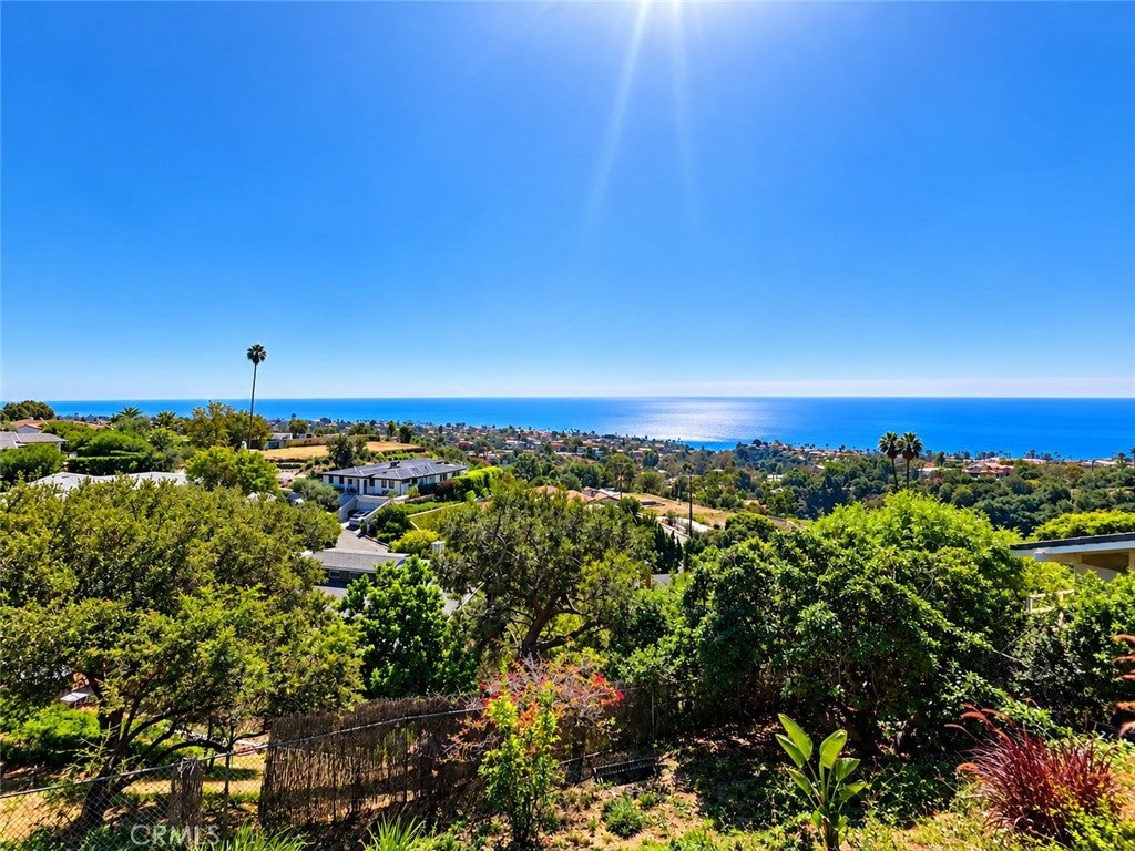 Photo of 1156 Las Pulgas Pl, Pacific Palisades, CA 90272 (MLS # SR26216520)