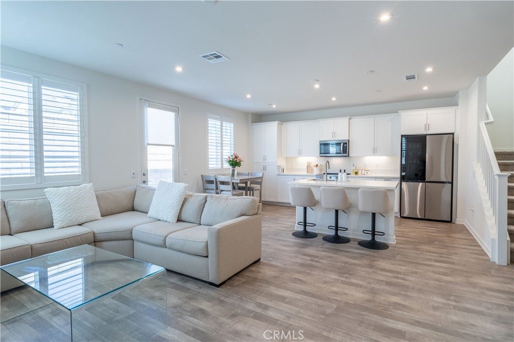 16062 Olivas Lane