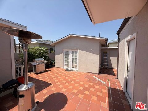 Photo of 10103 Washington St ST #C, Bellflower, CA 90706 (MLS # 26831891)