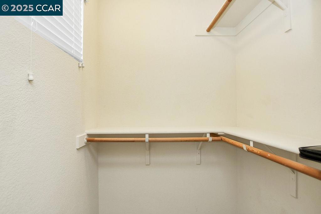 SUMMERLAKE - Residential