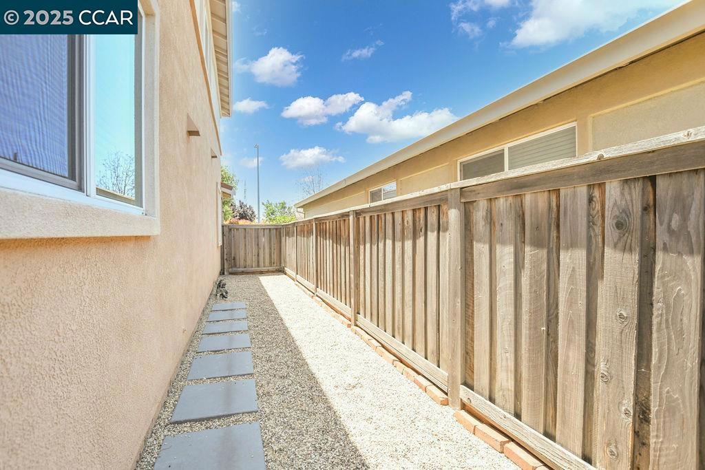 SUMMERLAKE - Residential