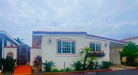 121 Yorktown Newport Beach CA 92660