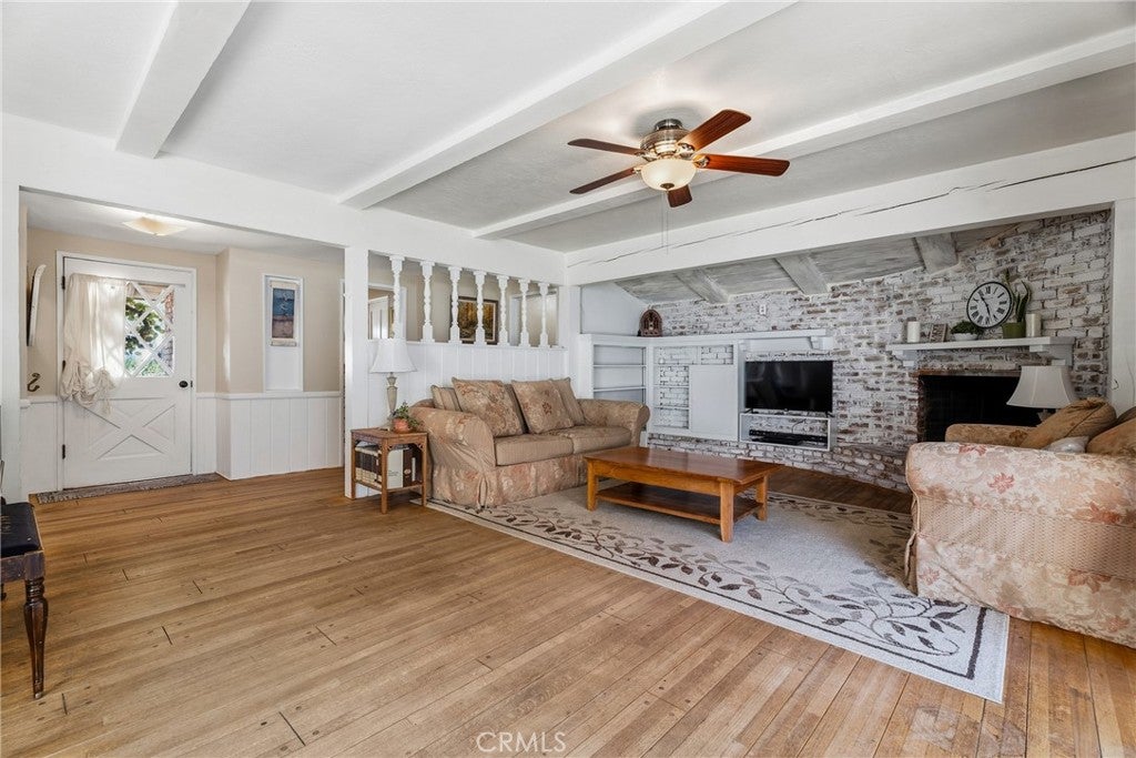 20812 Devonshire
