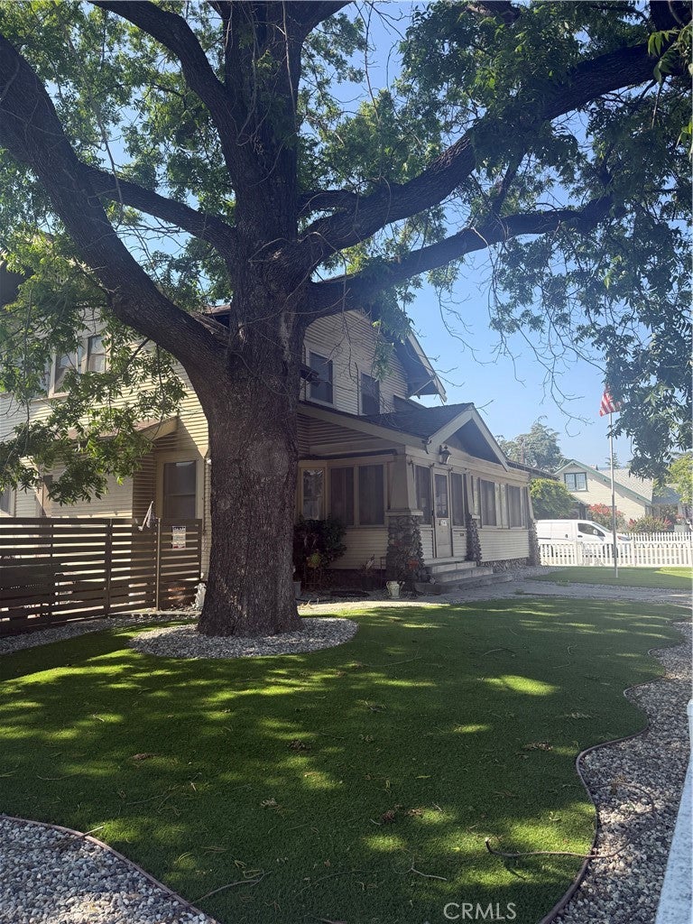 2147 N White