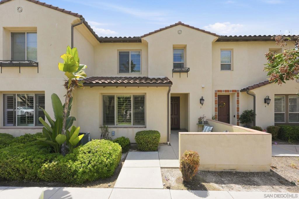 2221 Capistrano Way 3