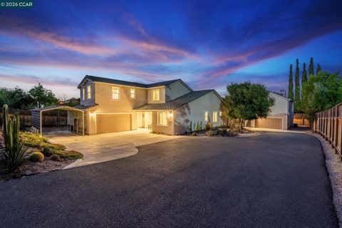 Photo of 64 Morello Ave, Martinez, CA 94553 (MLS # 41143023)