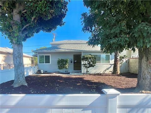 Photo of 936 E Sandra Ave, Arcadia, CA 91006 (MLS # AR26160984)