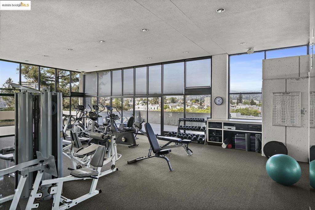 LAKE MERRITT - Residential