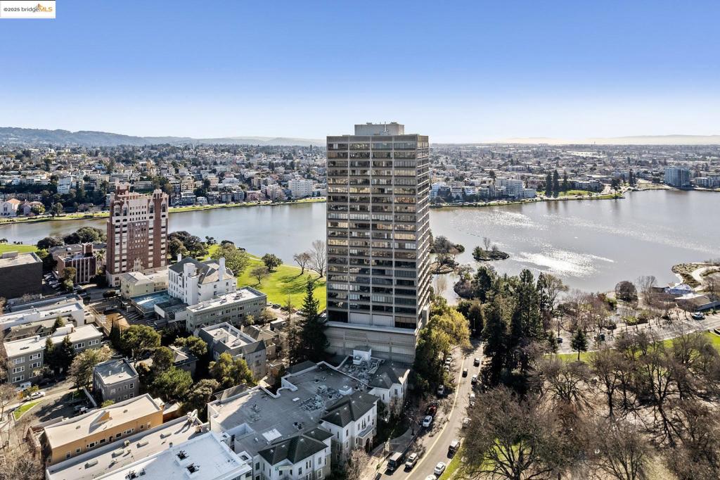 LAKE MERRITT - Residential