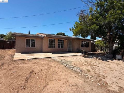 Photo of 1753 S Carpenter Rd RD, Modesto, CA 95351 (MLS # 41134774)