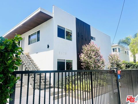 Photo of 5263 Riverton Avenue #3, North Hollywood, CA 91601 (MLS # 26835033)