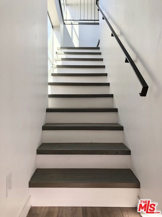 1317 Cabrillo Avenue