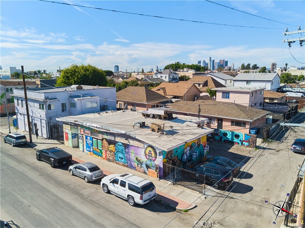701 N Fickett