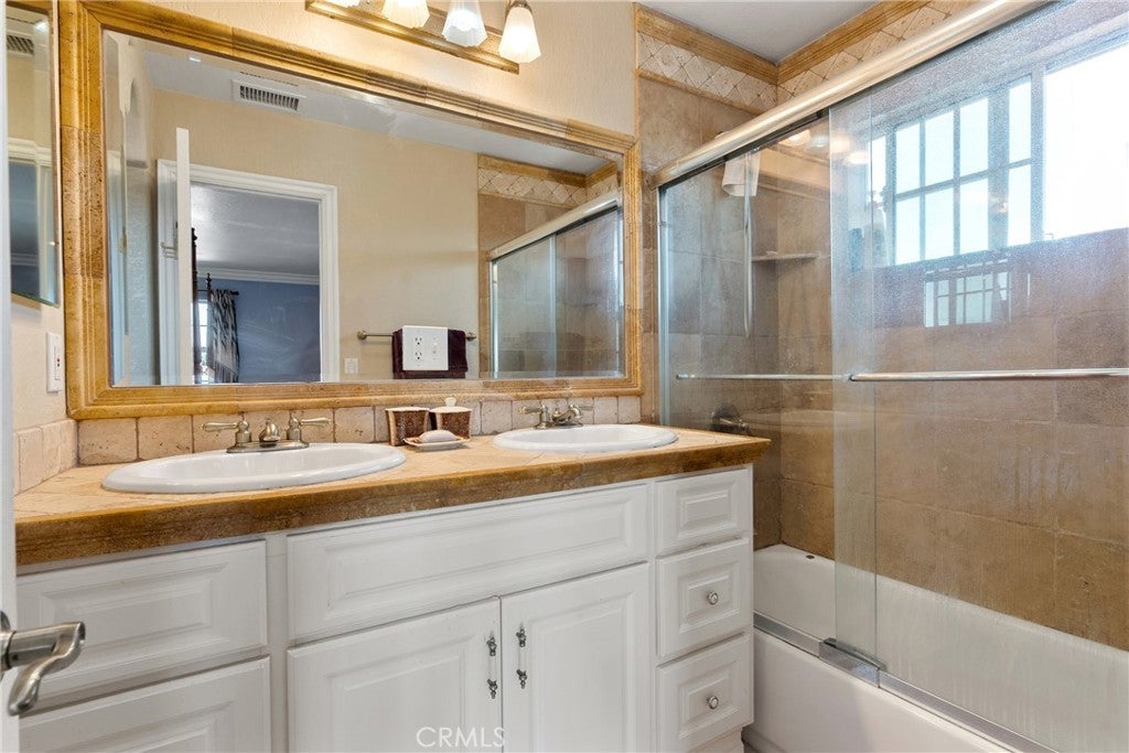 15951 Willett Lane, Huntington Beach CA 92647 - Photo 22