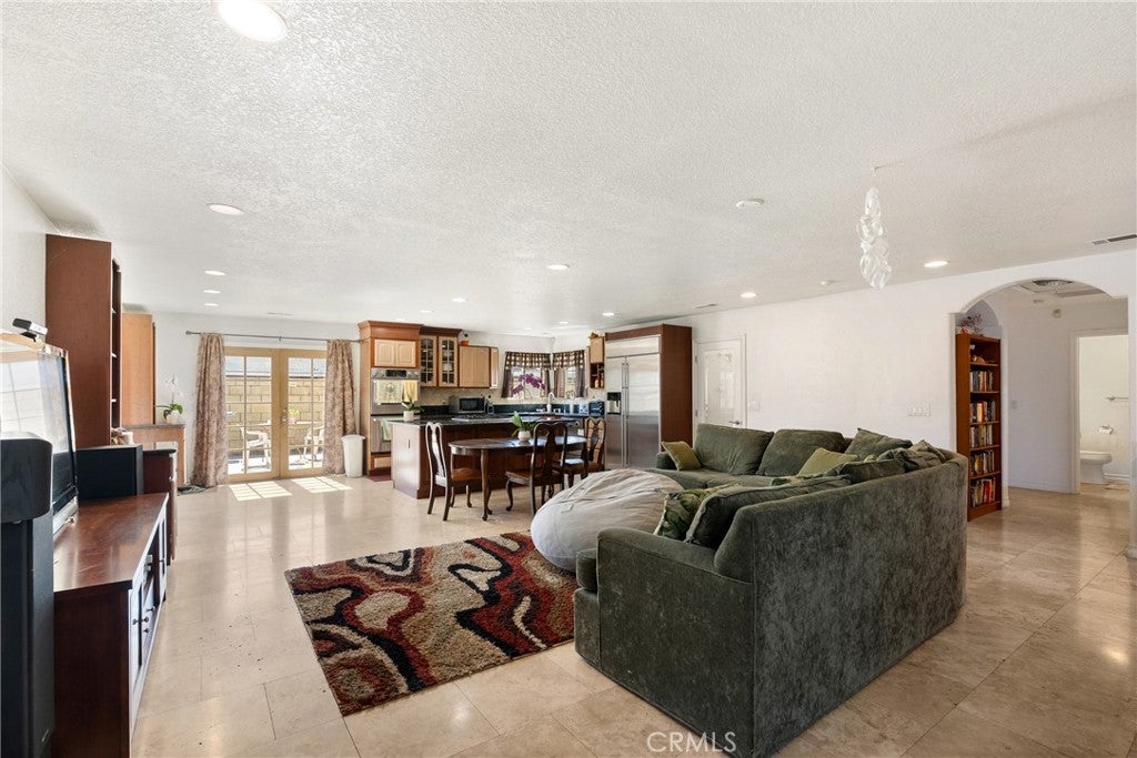 15951 Willett Lane, Huntington Beach CA 92647 - Photo 7