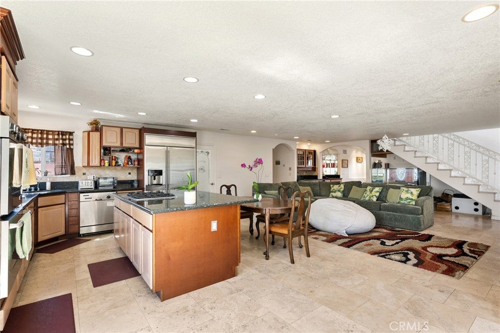 15951 Willett Lane, Huntington Beach CA 92647 - Photo 10