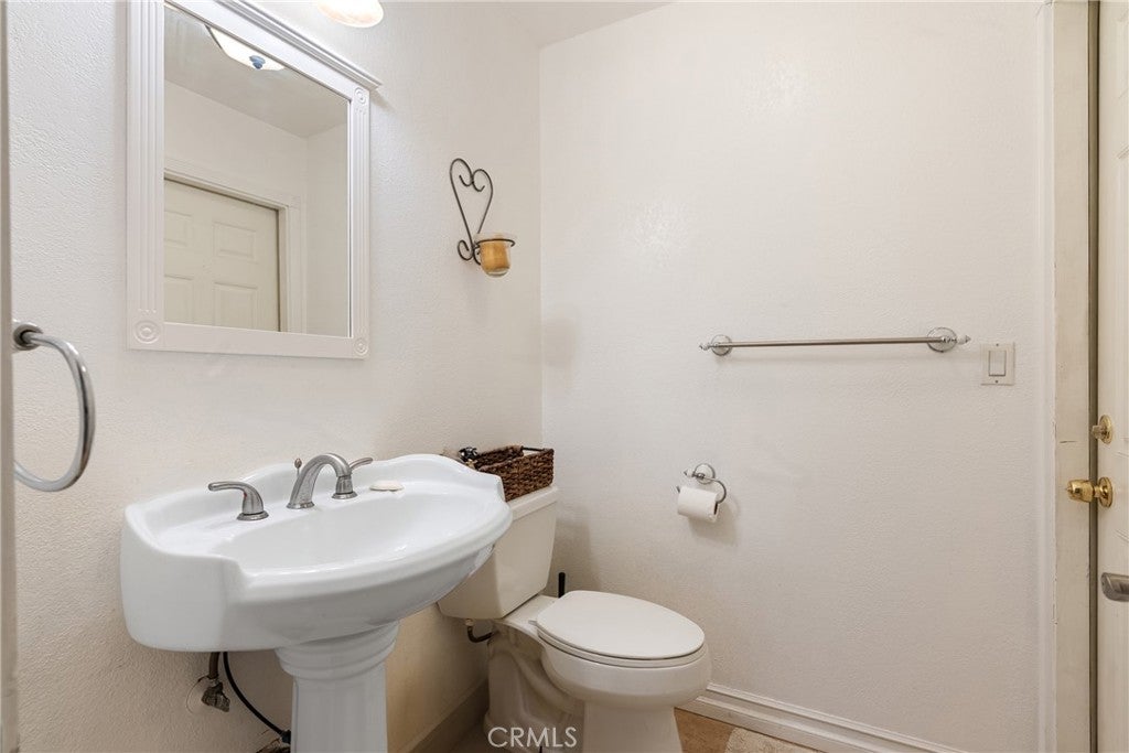 15951 Willett Lane, Huntington Beach CA 92647 - Photo 14