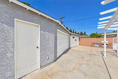 Tiny photo for 4333 Mcnab AVE, Lakewood, CA 90713 (MLS # OC26222896)