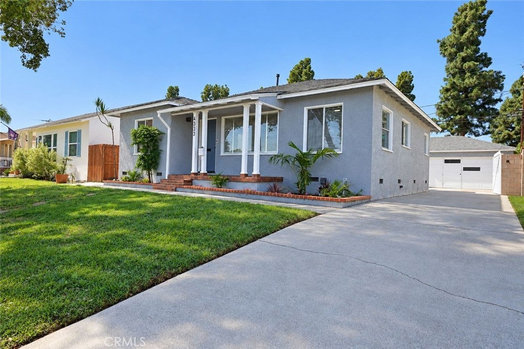 4333 Mcnab