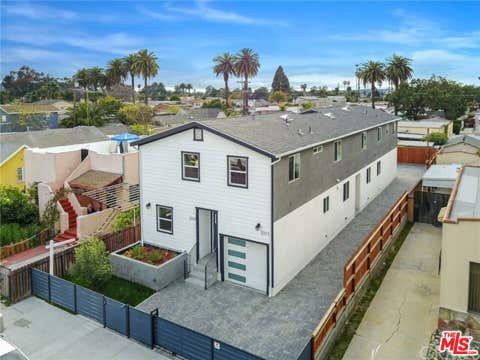 Photo of 2319 S Redondo Boulevard, Los Angeles, CA 90016 (MLS # 26835915)