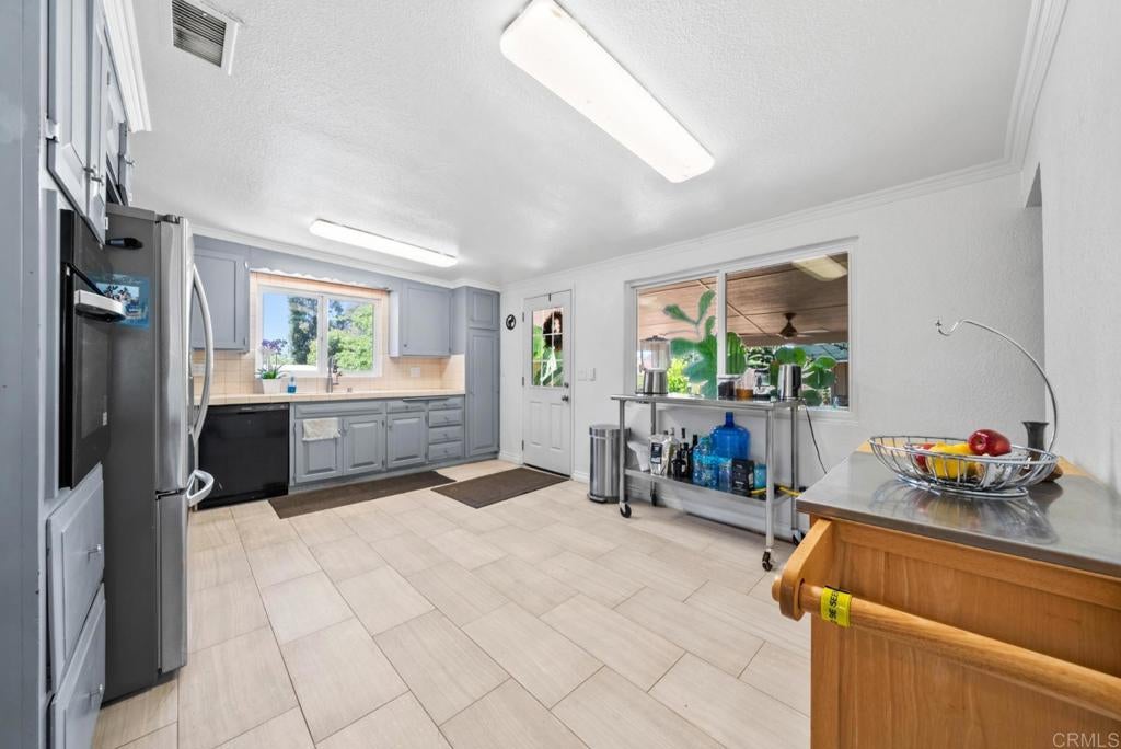 13256 Lindo Lane