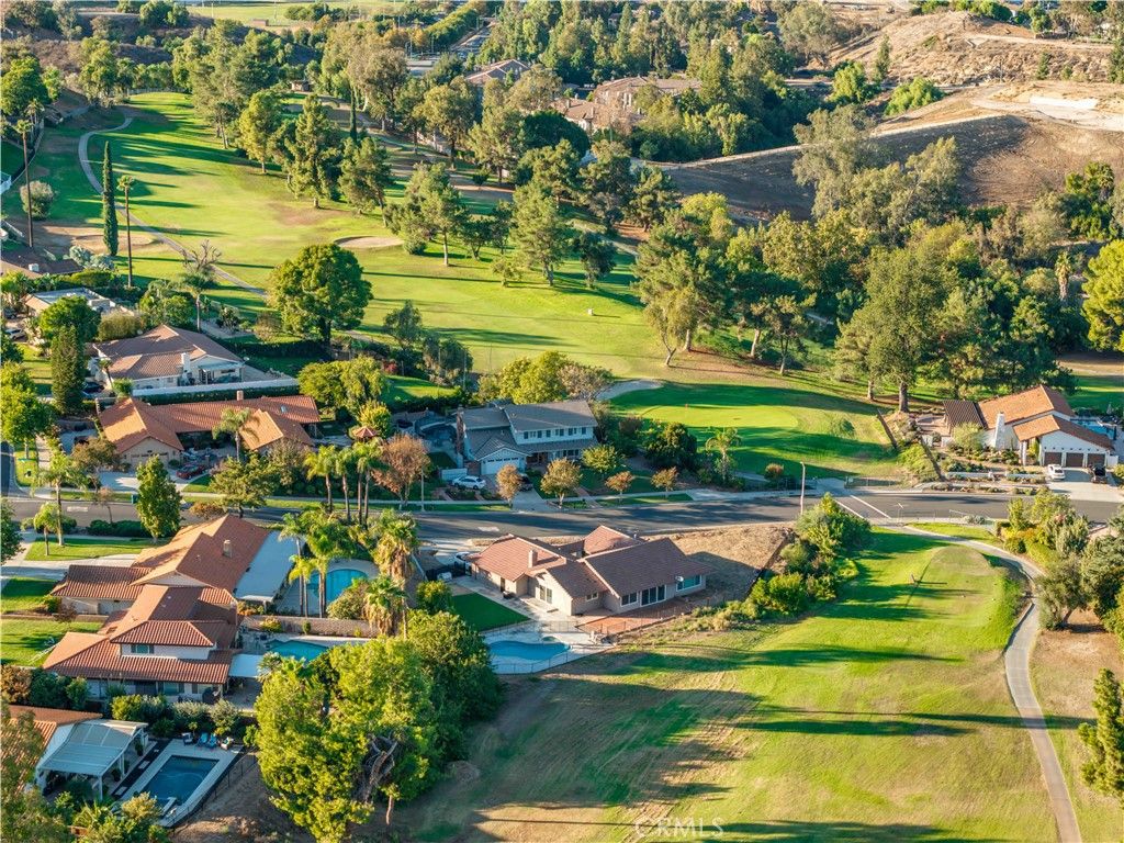 Photo of 1450 Via Vallarta, Riverside, CA 92506 (MLS # IV25242014)