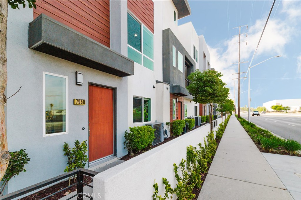 Welcome to this beautifully updated home located in one of Downey’s most desirable gated communities. Built in 2018, this modern residence offers the perfect blend of style, functionality, and convenience in the heart of the 90240 zip code.
Inside, you’re welcomed by a bright and open-concept floor plan featuring elegant finishes throughout. The main living and dining areas flow seamlessly into a sleek kitchen, complete with quartz countertops, brand new stainless steel appliances, and plenty of cabinet space—ideal for both everyday living and entertaining.
One of the home’s standout features is a first-floor junior suite with a private bathroom, offering flexibility for guests, extended family, or a home office. Upstairs, the spacious primary suite includes a walk-in closet and an en-suite bath, while additional bedrooms provide comfort and privacy for the whole household.
Residents enjoy access to community amenities including a pool, BBQ area, and playground—all maintained by the HOA for easy, low-maintenance living. An attached two-car garage offers added convenience and storage.
This prime location places you just minutes from the Promenade at Downey, Stonewood Center, and a wide variety of restaurants, cafes, and top-rated schools, with quick access to major freeways for a smooth commute.
Don’t miss your opportunity to own a contemporary home in a secure, well-kept community—schedule your showing today!
