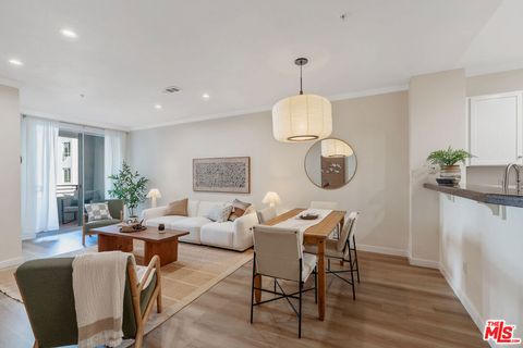 6400 Crescent Parkway 206 Playa Vista CA 90094