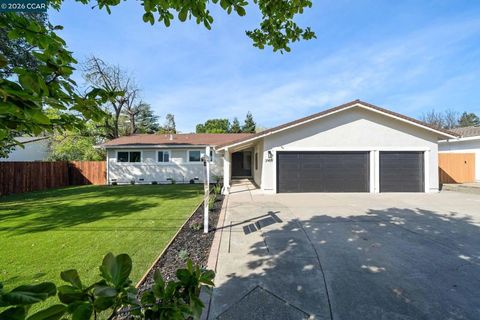 Photo of 3959 3959 Chestnut Ave Ave, Concord, CA 94519 (MLS # 41126710)