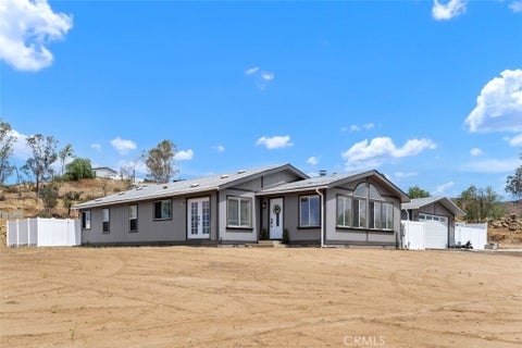 Photo of 41981 Avenida Abril, Hemet, CA 92544 (MLS # PW26129828)
