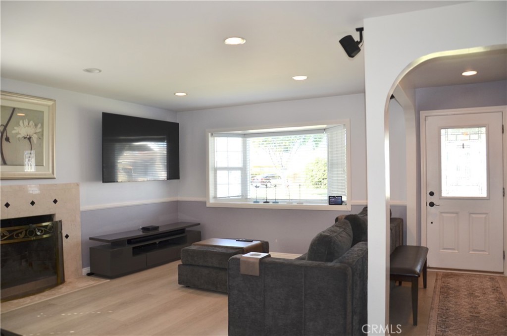 6522 San Haroldo Way