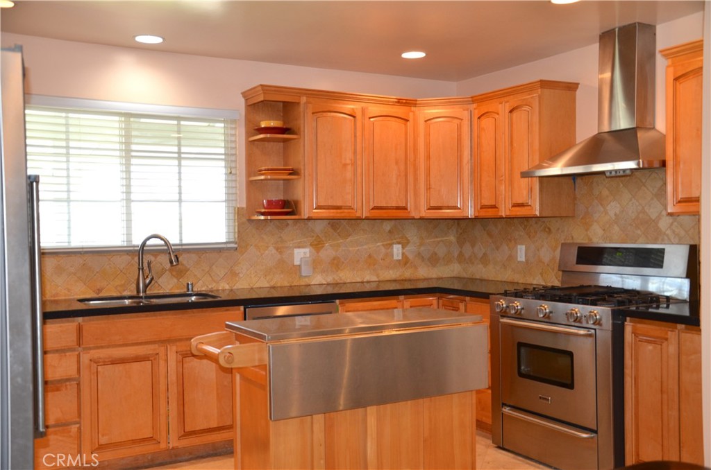 6522 San Haroldo Way