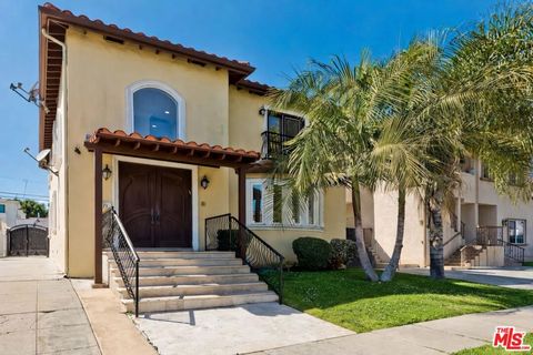 Photo of 1471 S Crest Drive, Los Angeles, CA 90035 (MLS # 26649205)
