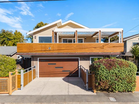 Photo of 562 36th Avenue, Santa Cruz, CA 95062 (MLS # ML82065207)