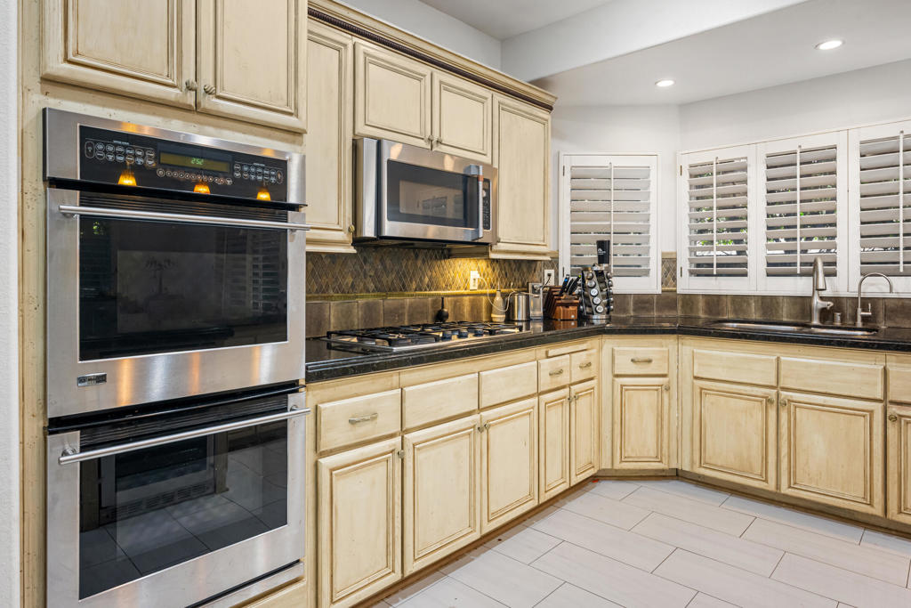 Bella Vista - Residential