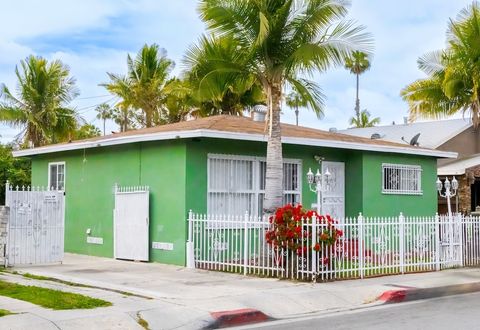 2224 Mortimer Street Huntington Park CA 90255