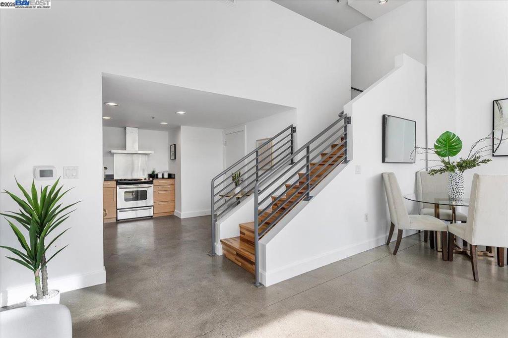 JACK LONDON - Residential