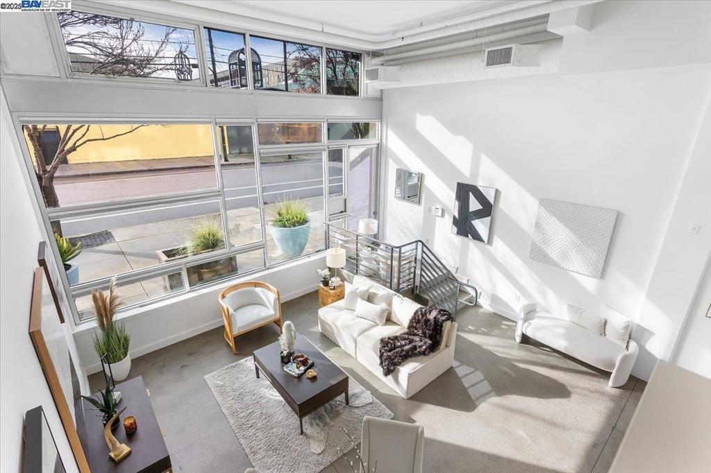 JACK LONDON - Residential