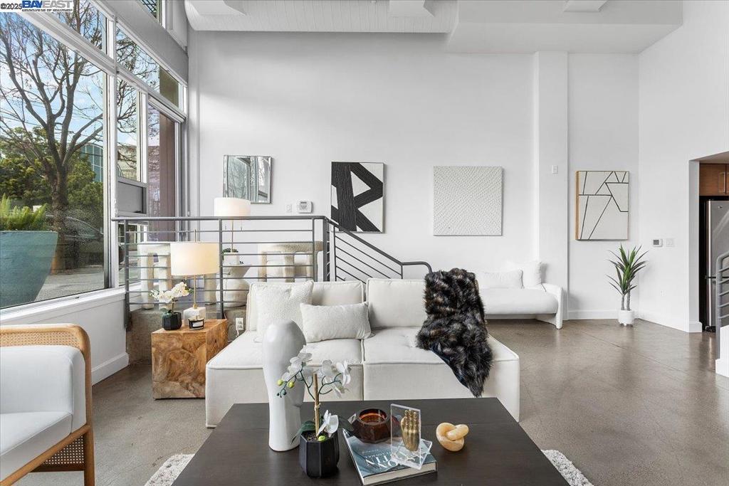 JACK LONDON - Residential