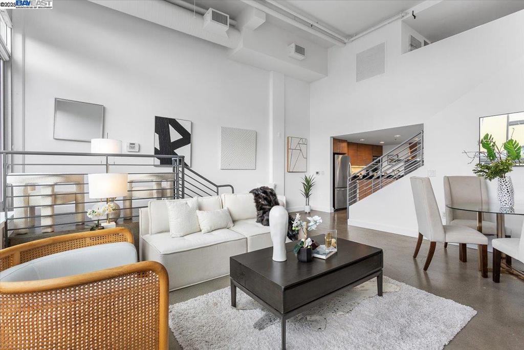 JACK LONDON - Residential