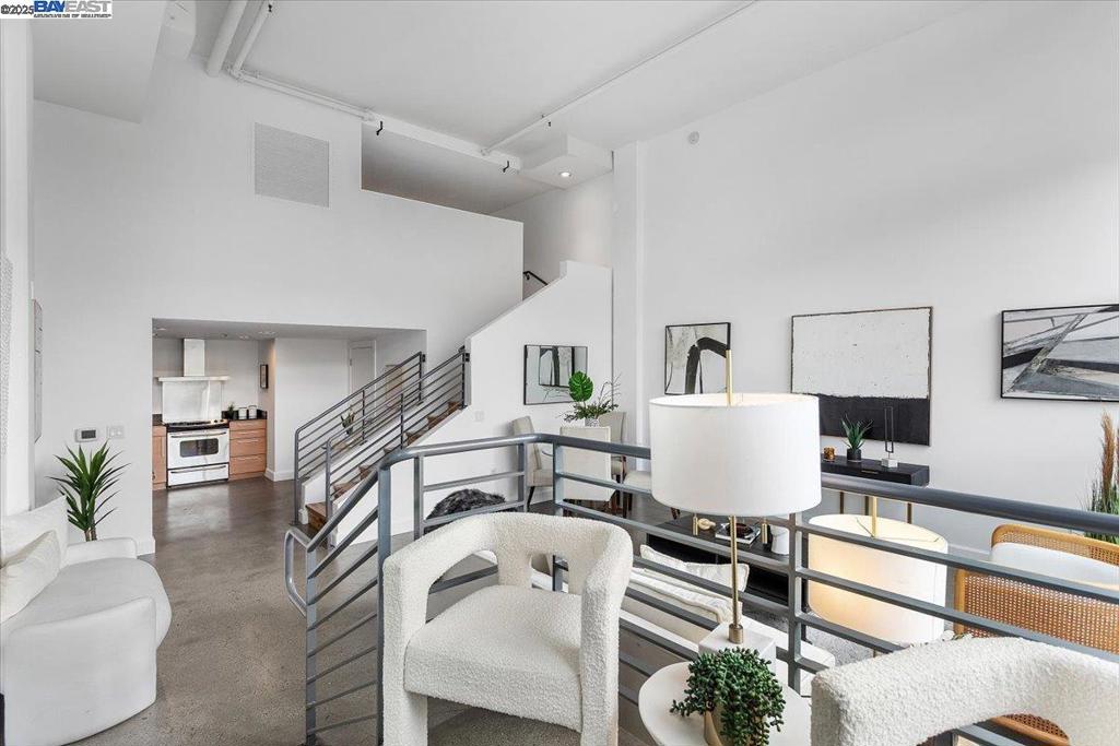 JACK LONDON - Residential